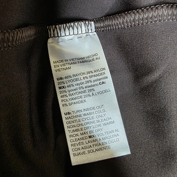 Chicos Womens Brown Long Sleeve Blouse Chicos Size 0 Small - Picture 6 of 6